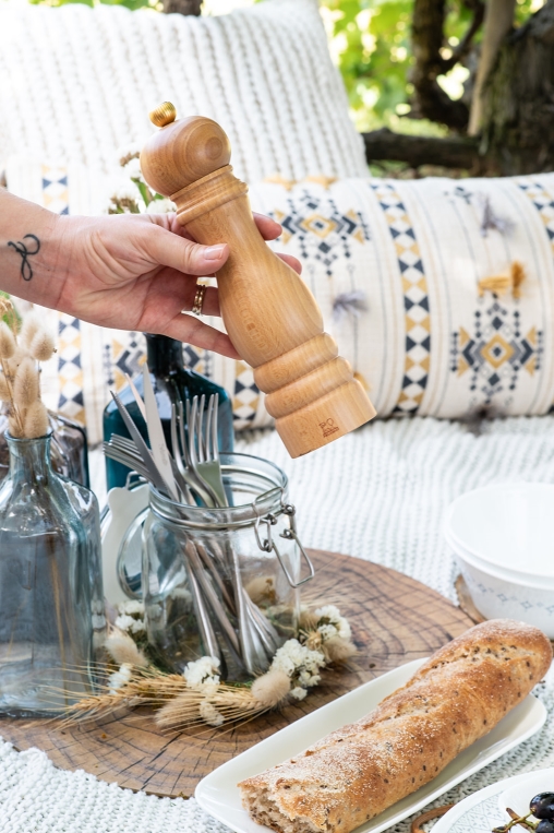 לויזון מרקט,מטחנת פלפל פיג'ו Paris עץ בהיר 12 ס"מ, לויזון מרקט,מטחנת פלפל פיג'ו Paris עץ בהיר 12 ס"מ,