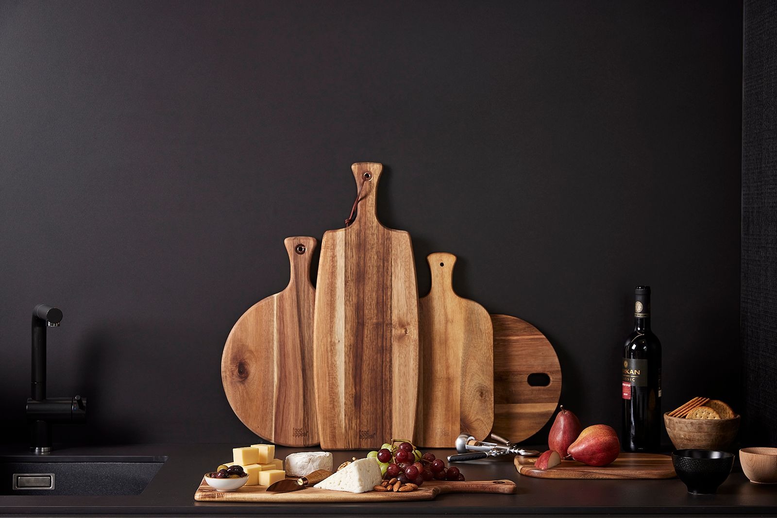 לויזון מרקט,קרש חיתוך עץ שיטה 1.5*24*45.5 ס"מ ACACIA פוד אפיל, לויזון מרקט,קרש חיתוך עץ שיטה 1.5*24*45.5 ס"מ ACACIA פוד אפיל,