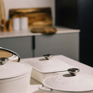 לויזון מרקט,סוטז' יציקת ברזל 30X7 ס"מ, 3.7 ליטר HERITAGE קרם FOOD APPEAL,91 לויזון מרקט,סוטז' יציקת ברזל 30X7 ס"מ, 3.7 ליטר HERITAGE קרם FOOD APPEAL,91