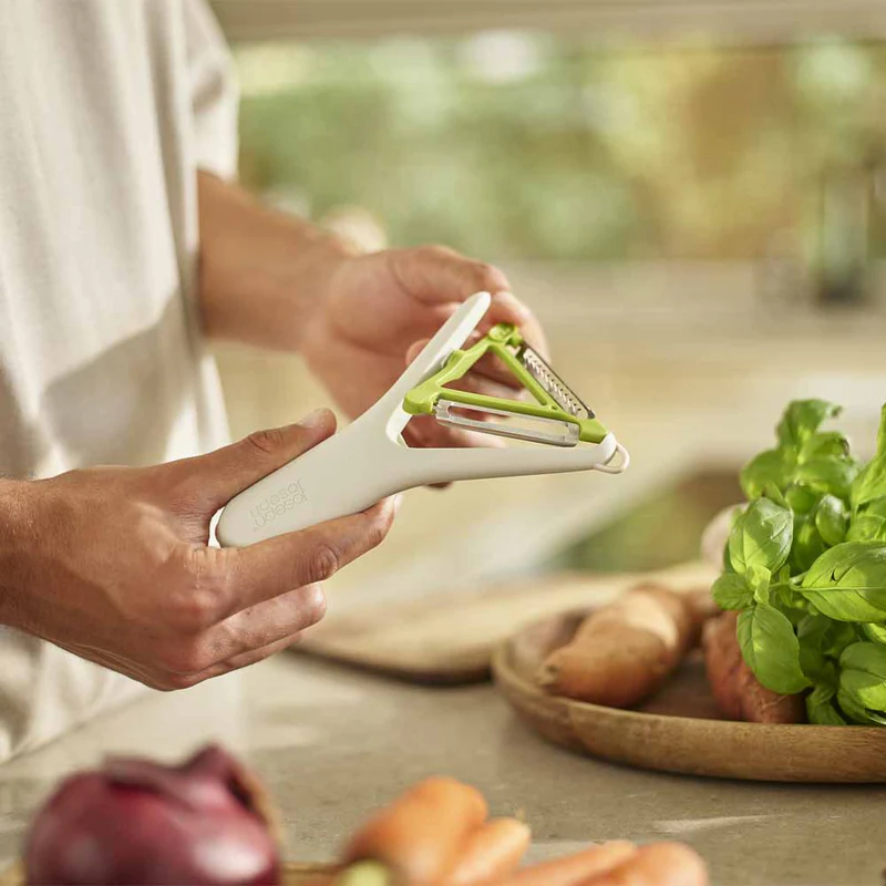 לויזון מרקט,קולפן עם 2 סוגי להבים ג'וזף ג'וזף JOSEPH JOSEPH, לויזון מרקט,קולפן עם 2 סוגי להבים ג'וזף ג'וזף JOSEPH JOSEPH,