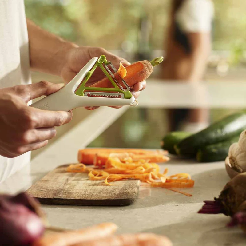 לויזון מרקט,קולפן עם 2 סוגי להבים ג'וזף ג'וזף JOSEPH JOSEPH, לויזון מרקט,קולפן עם 2 סוגי להבים ג'וזף ג'וזף JOSEPH JOSEPH,