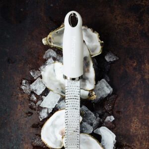 לויזון מרקט,מגרדת זסטר ZESTER LONG מיקרו פלאן - MICROPLANE בצבע בז',365