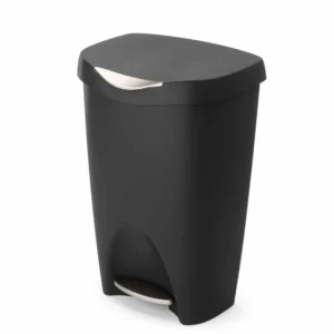 לויזון מרקט,פח עם רגלית דריכה, 50 ליטר BRIM שחור UMBRA,367